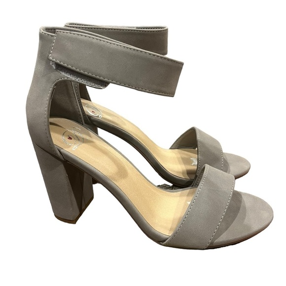 My Delicious Shoes Elton Heeled Sandal Taupe Grey Size 8 Faux Leather - Picture 3 of 11